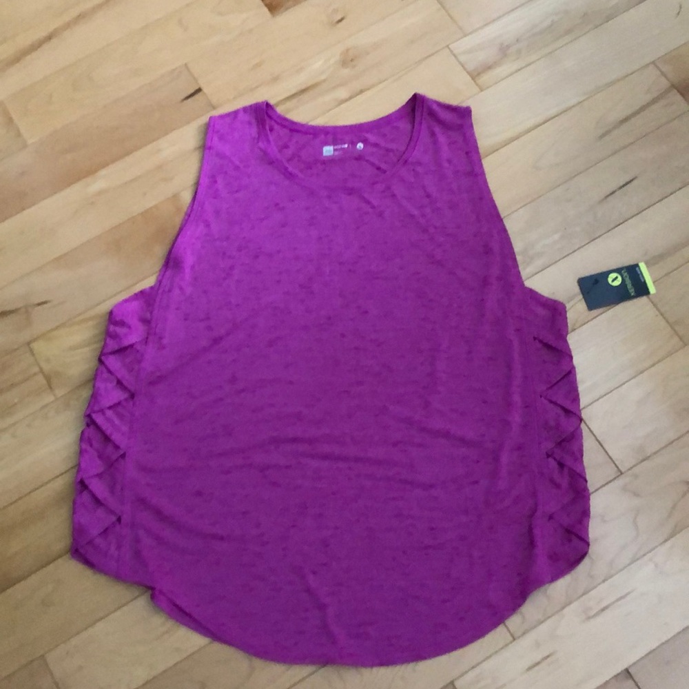 NWT bright and cheery sports tee